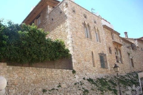 Замки и поместья с 4 спальнями в Ситжесе, Барселона, Каталония, Испания № 841