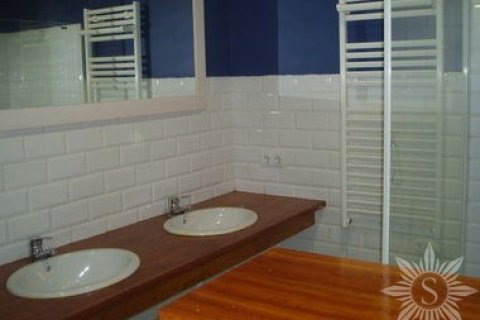 Купить виллу в Розы, Испания с 3 спальни, 200м², № 847 - фото 3