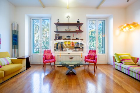 Квартира с 2 спальнями в Барселоне, Каталония, Испания № 2874