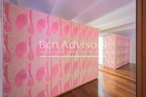 Купить квартиру в Барселона, Испания с 2 спальни, 109м², № 2871 - фото 17