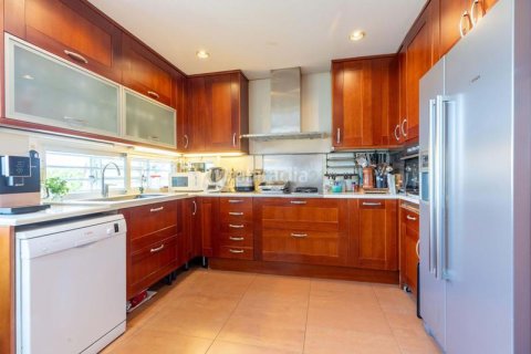 Купить дом в Барселона, Испания с 6 спален, 708м², № 2321 - фото 17