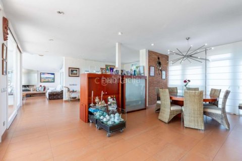 Купить дом в Барселона, Испания с 6 спален, 708м², № 2321 - фото 15