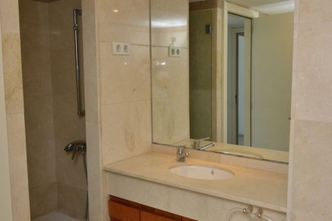 4 bedrooms apartment for sale in Barcelona, Catalonia, Spain № 7620 - photo 17