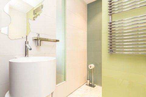 1 bedroom apartment for sale in Barcelona, Catalonia, Spain № 7617 - photo 29