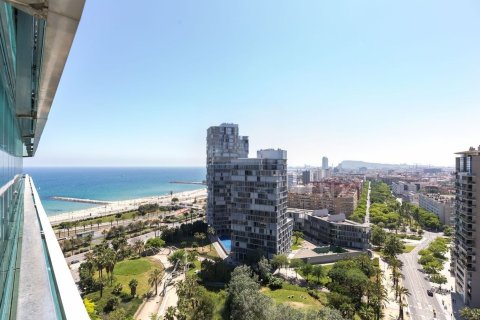 3 bedrooms apartment for sale in Barcelona, Catalonia, Spain № 7616 - photo 12
