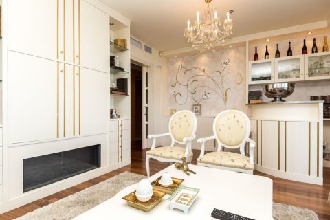 3 bedrooms apartment for sale in Barcelona, Catalonia, Spain № 7616 - photo 17