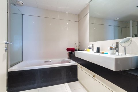 3 bedrooms apartment for sale in Barcelona, Catalonia, Spain № 7616 - photo 21