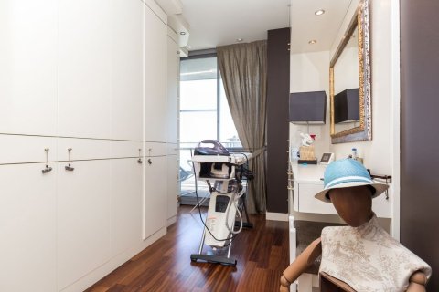 3 bedrooms apartment for sale in Barcelona, Catalonia, Spain № 7616 - photo 28