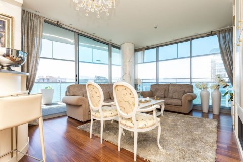 3 bedrooms apartment for sale in Barcelona, Catalonia, Spain № 7616 - photo 15