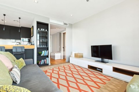 3 bedrooms apartment for sale in Barcelona, Catalonia, Spain № 7615 - photo 8