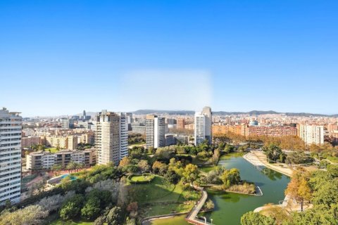 3 bedrooms apartment for sale in Barcelona, Catalonia, Spain № 7615 - photo 3