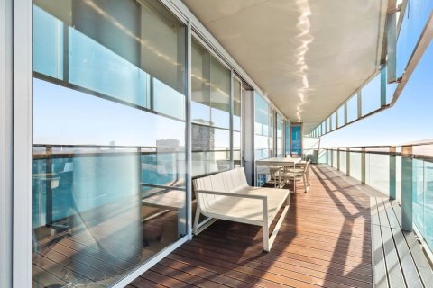 3 bedrooms apartment for sale in Barcelona, Catalonia, Spain № 7615 - photo 6