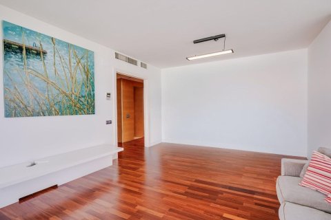 3 bedrooms apartment for sale in Barcelona, Catalonia, Spain № 7618 - photo 22