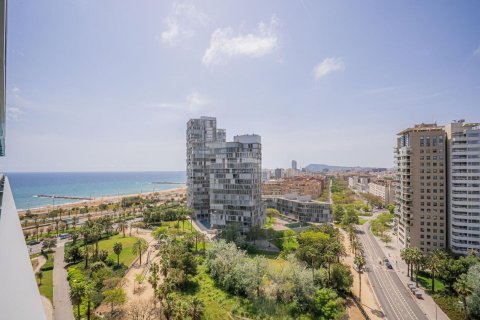 3 bedrooms apartment for sale in Barcelona, Catalonia, Spain № 7618 - photo 12
