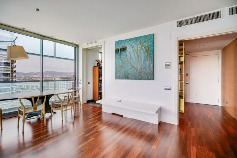 3 bedrooms apartment for sale in Barcelona, Catalonia, Spain № 7618 - photo 18
