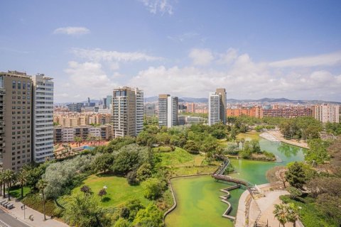 3 bedrooms apartment for sale in Barcelona, Catalonia, Spain № 7618 - photo 4