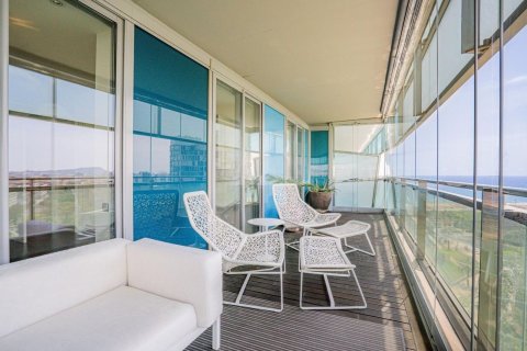 3 bedrooms apartment for sale in Barcelona, Catalonia, Spain № 7618 - photo 3