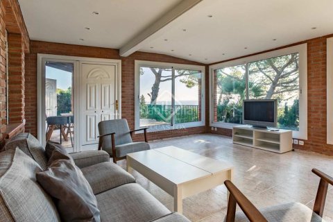 Купить дом в Сан-Андреу-де-Льяванерес, Испания с 14 спален, 2260м², № 2763 - фото 16