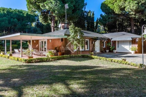 Купить дом в Сан-Андреу-де-Льяванерес, Испания с 14 спален, 2260м², № 2763 - фото 8