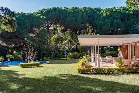 Купить дом в Сан-Андреу-де-Льяванерес, Испания с 14 спален, 2260м², № 2763 - фото 9