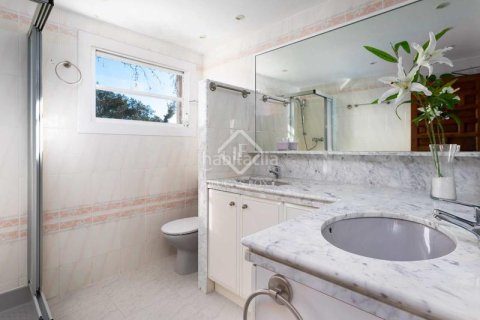 Купить дом в Сан-Андреу-де-Льяванерес, Испания с 14 спален, 2260м², № 2763 - фото 29