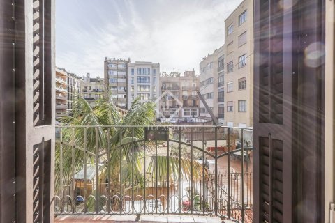 Купить квартиру в Эшампле, Испания с 4 спальни, 200м², № 2762 - фото 29