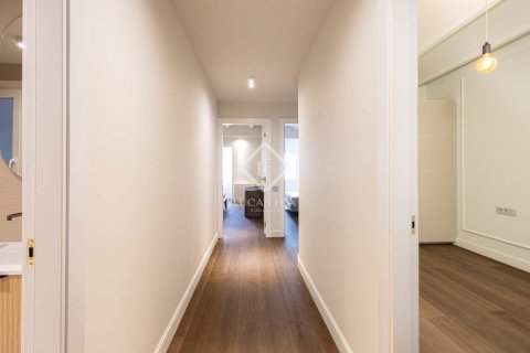 Купить квартиру в Эшампле, Испания с 3 спальни, 161м², № 2765 - фото 20