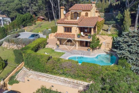 Купить дом в Палафружель, Испания с 5 спален, 539м², № 2760 - фото 3