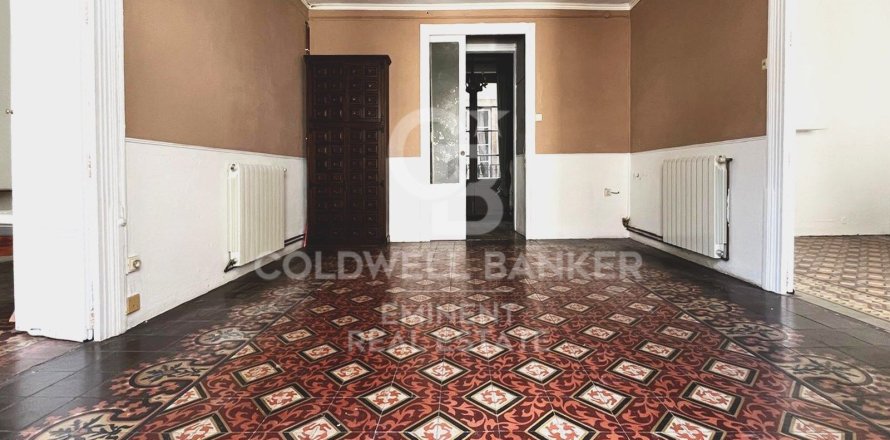 4 bedrooms apartment for sale in Barcelona, Catalonia, Spain № 5669