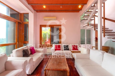 Купить дом в Барселона, Испания с 4 спальни, 210м², № 5665 - фото 3