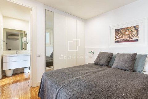 2 bedrooms apartment for sale in Barcelona, Catalonia, Spain № 7281 - photo 5