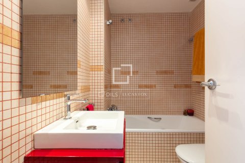 3 bedrooms apartment for sale in Sant Just Desvern, Barcelona, Catalonia, Spain № 7280 - photo 13