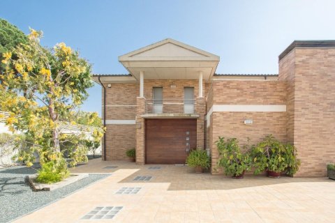 Сasa de 5 dormitorios en venta en Sant Vicenc De Montalt, Barcelona, Cataluña, Spain № 1353 - foto 3