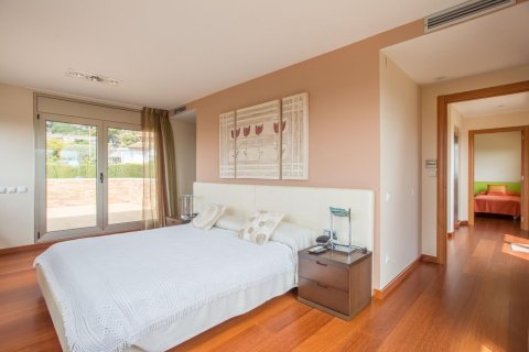 Сasa de 5 dormitorios en venta en Sant Vicenc De Montalt, Barcelona, Cataluña, Spain № 1353 - foto 27