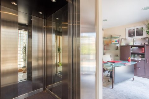 Сasa de 5 dormitorios en venta en Sant Vicenc De Montalt, Barcelona, Cataluña, Spain № 1353 - foto 22