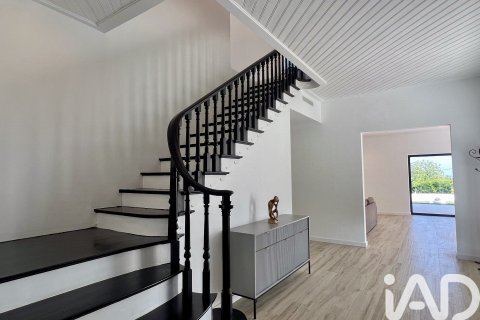 8 chambres house à vendre à Sant Andreu de Llavaneres, Barcelona, Catalonia, Spain № 4784 - photo 4