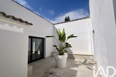 8 chambres house à vendre à Sant Andreu de Llavaneres, Barcelona, Catalonia, Spain № 4784 - photo 11