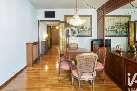 4 bedrooms apartment for sale in Barcelona, Catalonia, Spain № 4782 - photo 25