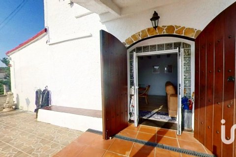 Купить дом в Эль-Вендрель, Испания с 4 спальни, 277м², № 4781 - фото 2