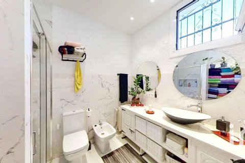 Купить дом в Эль-Вендрель, Испания с 4 спальни, 277м², № 4781 - фото 18