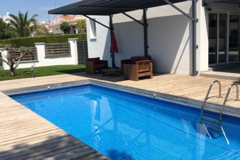 Купить дом в Л'Аметлья-де-Мар, Испания с 3 спальни, 178м², № 4780 - фото 5