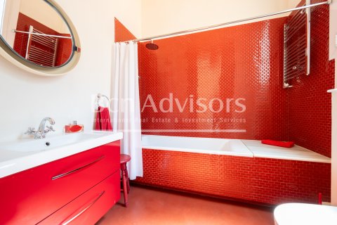 Apartamento de 7 dormitorios en venta en Barcelona, Cataluña, Spain № 2857 - foto 30