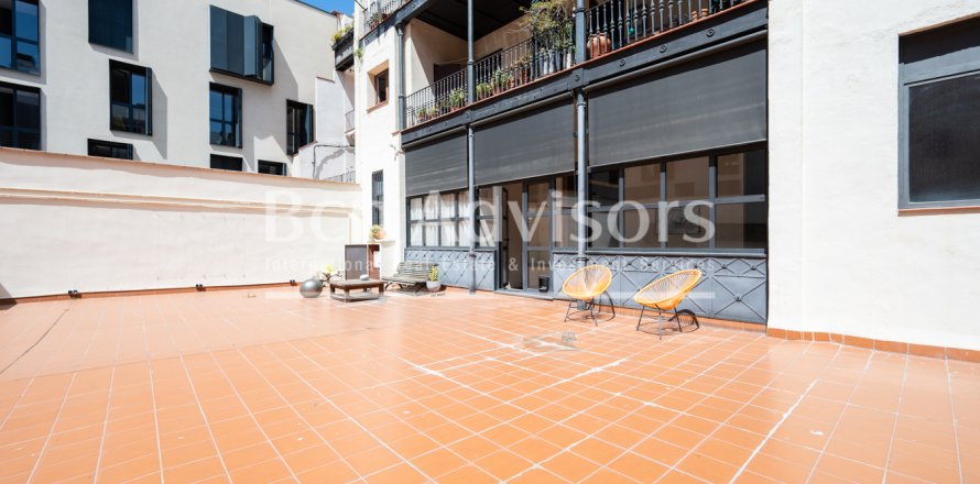 Apartamento de 7 dormitorios en venta en Barcelona, Cataluña, Spain № 2857