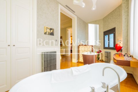 2 chambres apartment à vendre à Barcelona, Catalonia, Spain № 2858 - photo 29