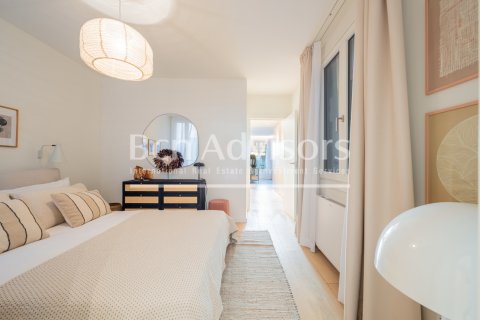 Купить квартиру в Барселона, Испания с 2 спальни, № 2863 - фото 27