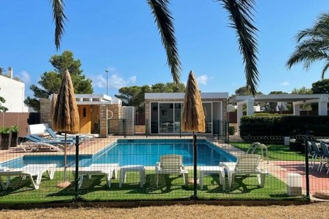 Дом с 5 спальнями в Л'Аметлья-де-Мар, Таррагона, Каталония, Испания № 5090