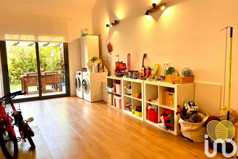 Купить дом в Сан-Андреу-де-Льяванерес, Испания с 5 спален, 250м², № 5089 - фото 7