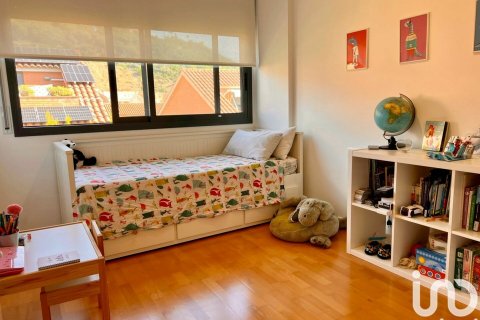 Купить дом в Сан-Андреу-де-Льяванерес, Испания с 5 спален, 250м², № 5089 - фото 11