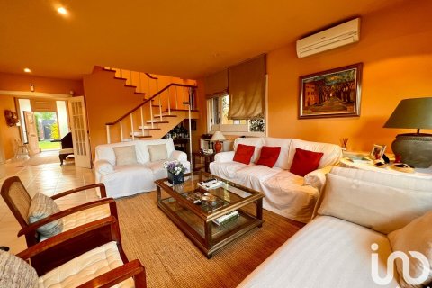 5 bedrooms house for sale in Sant Andreu de Llavaneres, Barcelona, Catalonia, Spain № 5091 - photo 17