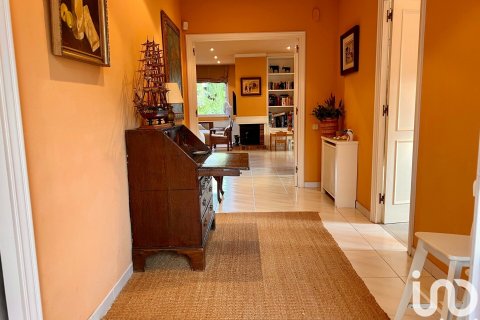 5 bedrooms house for sale in Sant Andreu de Llavaneres, Barcelona, Catalonia, Spain № 5091 - photo 11